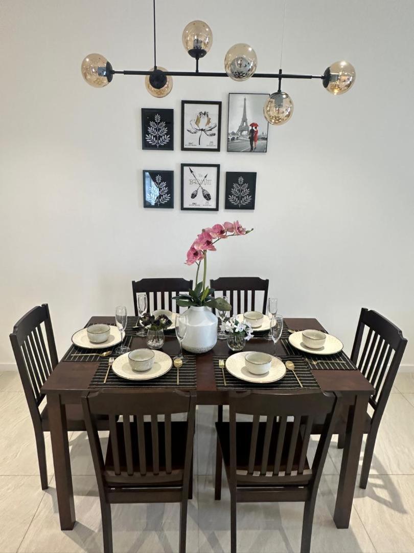 Pangsapuri Luxury At Quill Residences