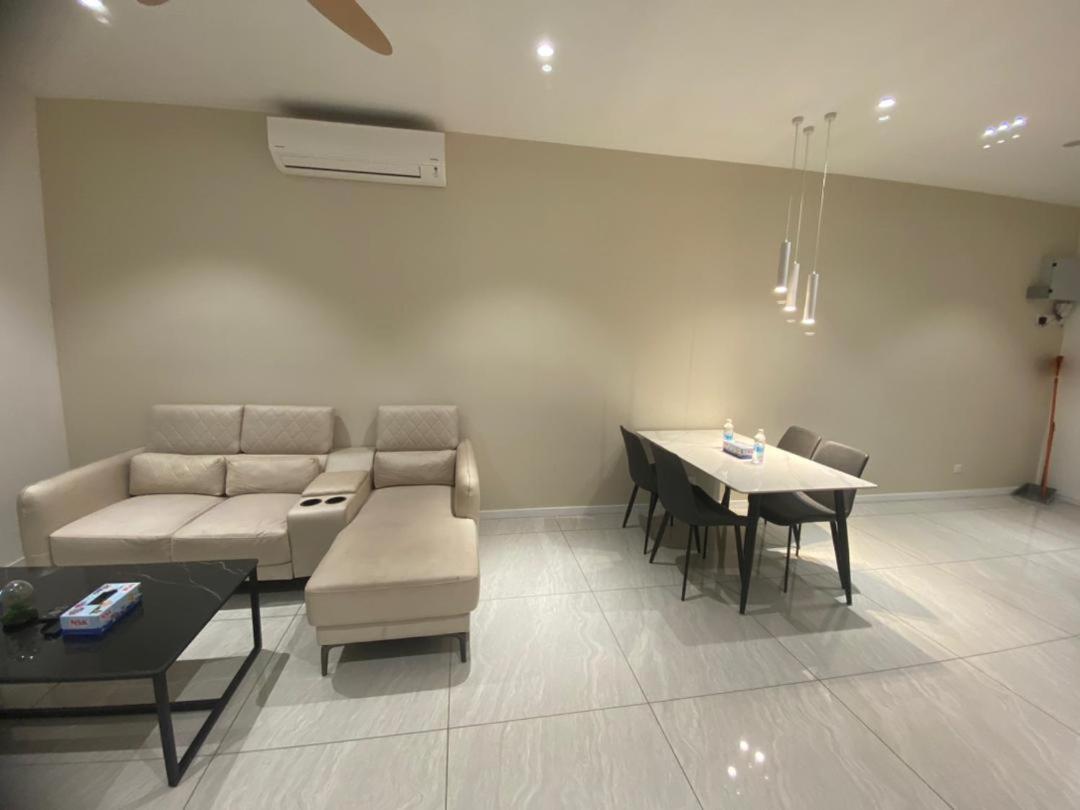 Pangsapuri Luxury At Quill Residences
